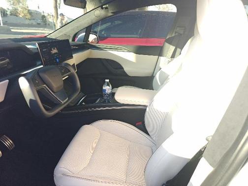 2022 Tesla Model X Plaid Tri Motor All-Wheel Drive