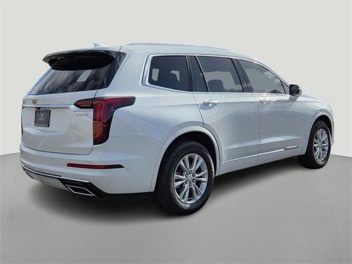2025 Cadillac XT6 Luxury FWD