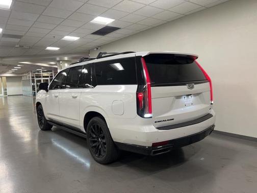 2023 Cadillac Escalade ESV Sport Platinum