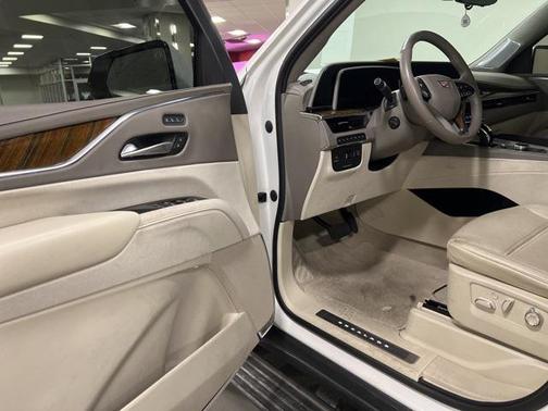 2023 Cadillac Escalade ESV Sport Platinum