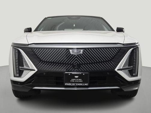 Crystal White Tricoat 2024 Cadillac LYRIQ V