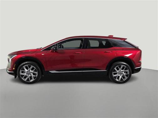 2025 Cadillac OPTIQ Luxury 2 AWD