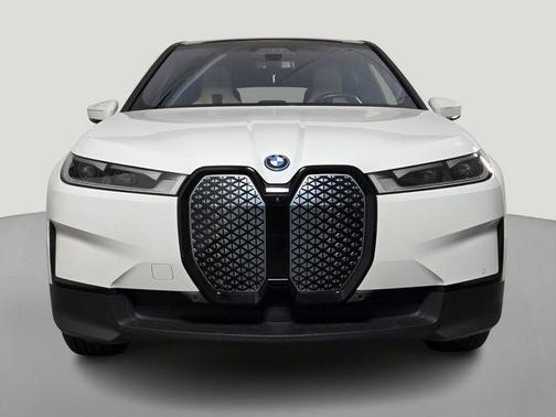 Alpine White 2024 BMW iX xDrive50