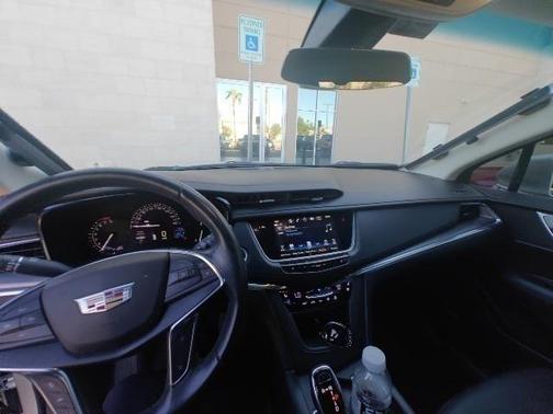 2018 Cadillac XT5 Premium Luxury