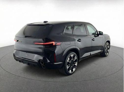 Black Sapphire Metallic 2023 BMW XM Base