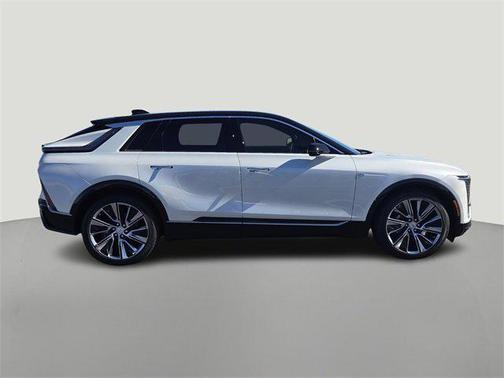 2025 Cadillac LYRIQ Luxury