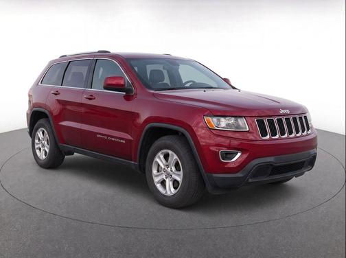 Brilliant Black Crystal Pearlcoat 2014 Jeep Grand Cherokee Laredo