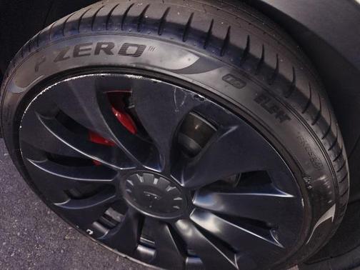 2022 Tesla Model Y Performance Dual Motor All-Wheel Drive