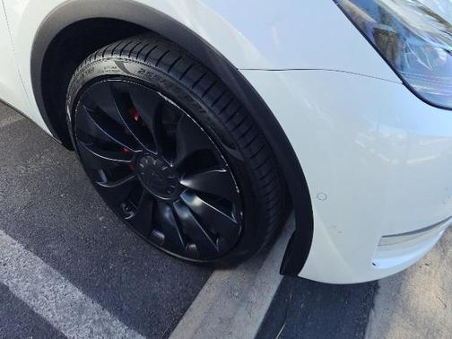 2022 Tesla Model Y Performance Dual Motor All-Wheel Drive