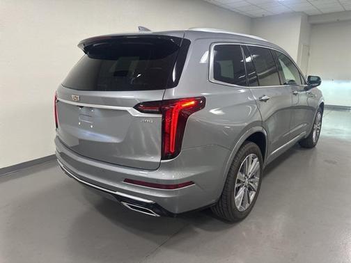 2025 Cadillac XT6 Premium Luxury AWD
