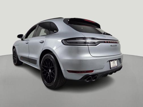 Dolomite Silver Metallic 2021 Porsche Macan Macan GTS