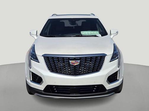 Crystal White Tricoat 2026 Cadillac XT5 Premium Luxury