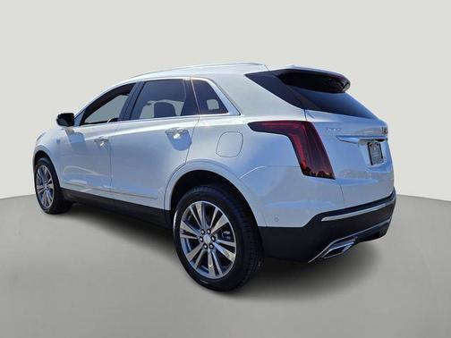 Crystal White Tricoat 2026 Cadillac XT5 Premium Luxury