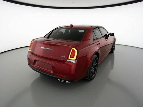 2022 Chrysler 300 Touring
