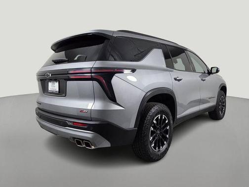 Sterling Gray Metallic 2025 Chevrolet Traverse AWD Z71