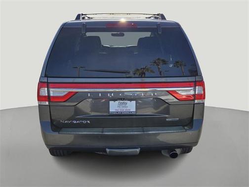 2015 Lincoln Navigator Base