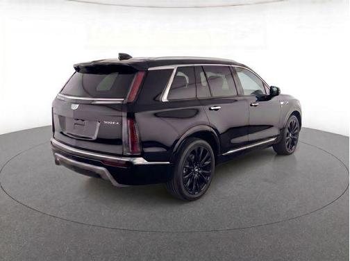 Stellar Black Metallic 2026 Cadillac VISTIQ Luxury