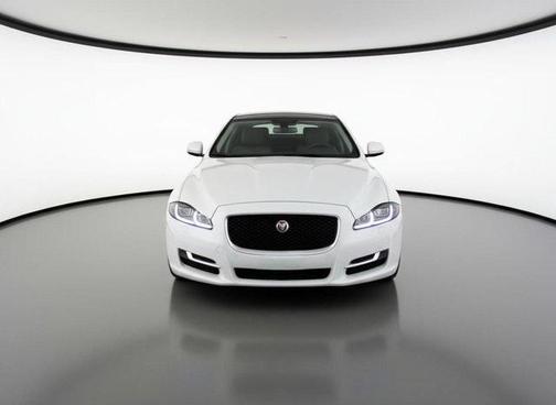 2018 Jaguar XJ XJ R-Sport