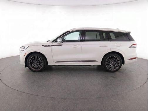 Pristine White Metallic Tri-Coat 2020 Lincoln Aviator Black Label AWD