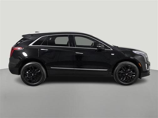 2022 Cadillac XT5 Luxury