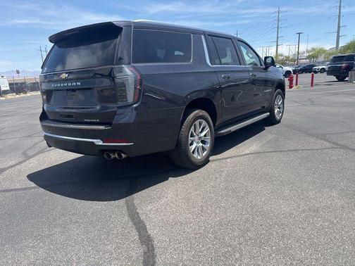 Dark Ash Metallic 2025 Chevrolet Suburban Premier