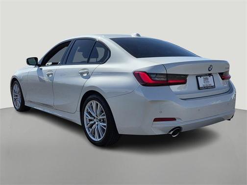 2023 BMW 330 330i