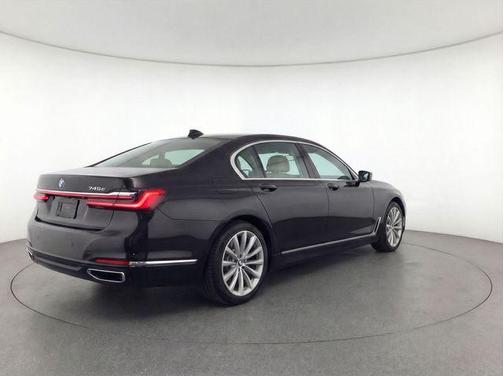 2020 BMW 745e xDrive iPerformance