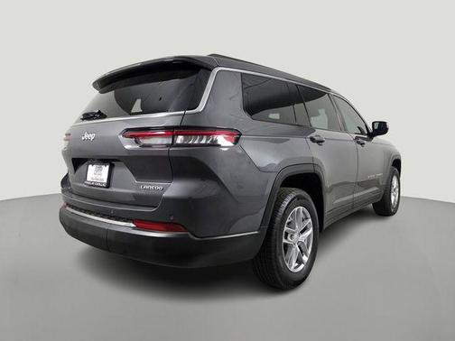 Baltic Gray Metallic Clearcoat 2024 Jeep Grand Cherokee L Laredo