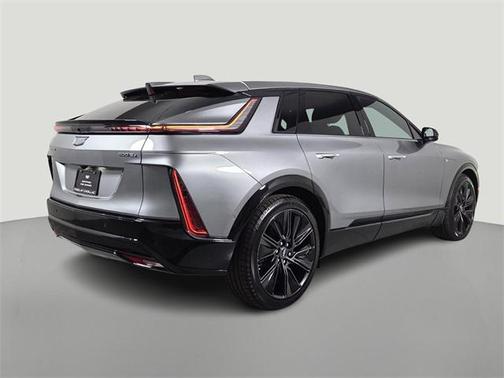 2025 Cadillac LYRIQ V