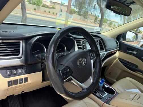 Blizzard Pearl 2016 Toyota Highlander Limited