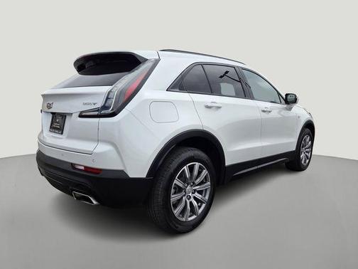 Crystal White Tricoat 2023 Cadillac XT4 Sport