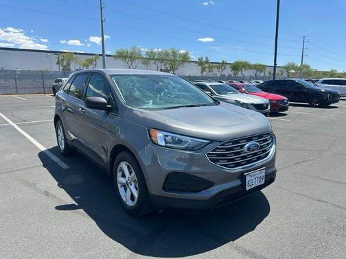 Carbonized Gray Metallic 2021 Ford Edge SE