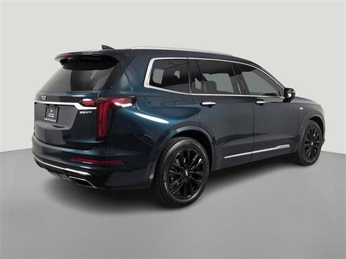 2024 Cadillac XT6 Luxury FWD
