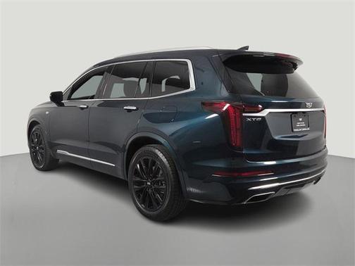 2024 Cadillac XT6 Luxury FWD