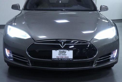 2016 Tesla Model S 90D