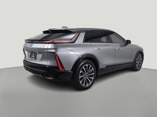 2024 Cadillac LYRIQ Sport