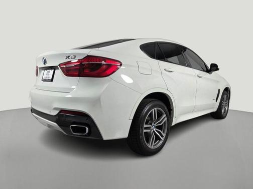 Alpine White 2017 BMW X6 sDrive35i