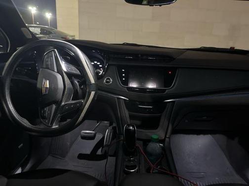 2023 Cadillac XT5 Sport