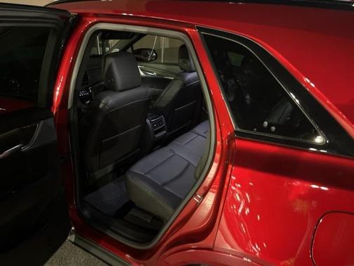 2023 Cadillac XT5 Sport