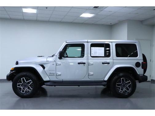 2024 Jeep Wrangler 4-Door Sahara 4x4