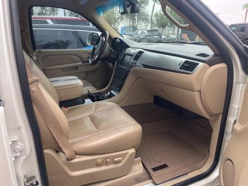 2010 Cadillac Escalade Premium