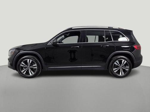 Cosmos Black Metallic 2025 Mercedes-Benz GLB 250 Base