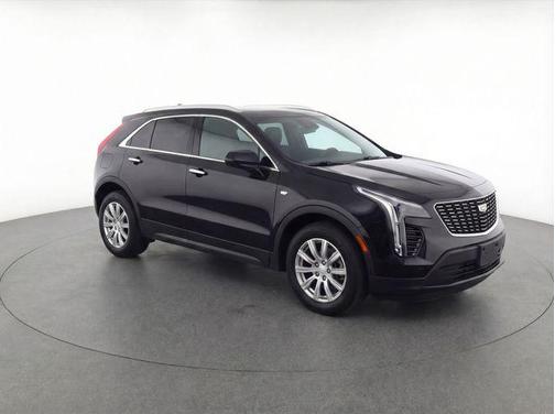Stellar Black Metallic 2023 Cadillac XT4 Luxury