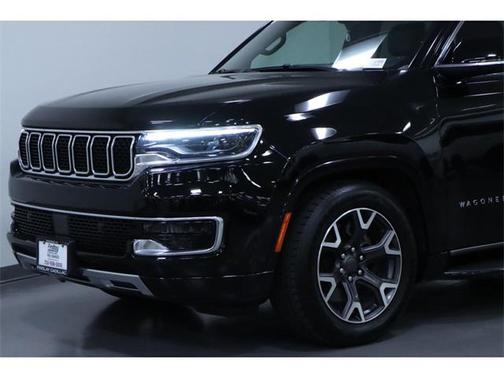 2023 Jeep Wagoneer L Series III 4x4