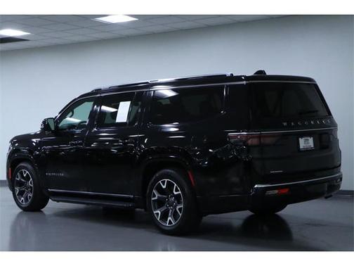 2023 Jeep Wagoneer L Series III 4x4