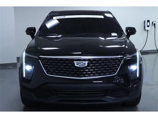 2024 Cadillac XT4 Luxury