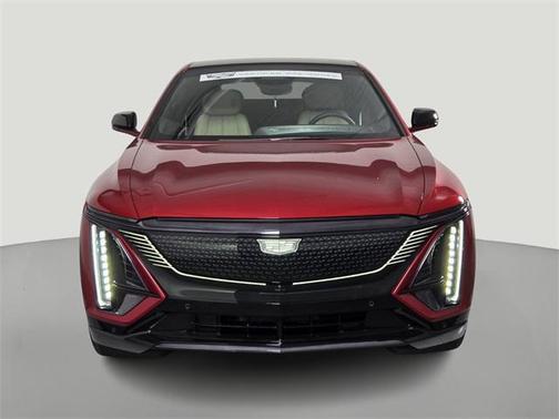 2025 Cadillac LYRIQ V