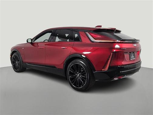 2025 Cadillac LYRIQ V