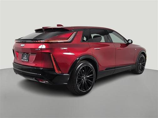 2025 Cadillac LYRIQ V