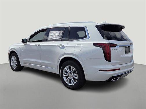 2025 Cadillac XT6 Luxury FWD